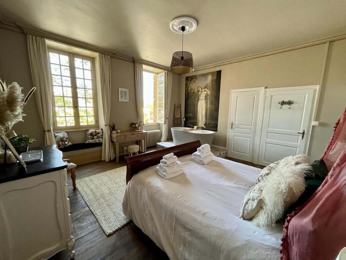 Maison De Mags & Mags Bed and Breakfast Lanouaille Exterior foto