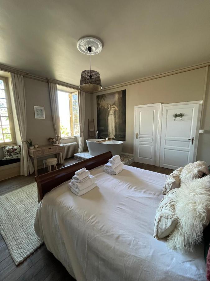 Maison De Mags & Mags Bed and Breakfast Lanouaille Exterior foto